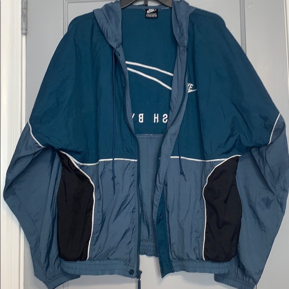Vintage 90’s Nike Windbreaker Champs Exclusive - Picture 3 of 11